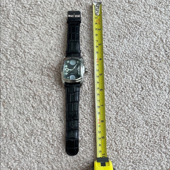 Elegant Black Leather Women's Watch - Picture 2 of 4